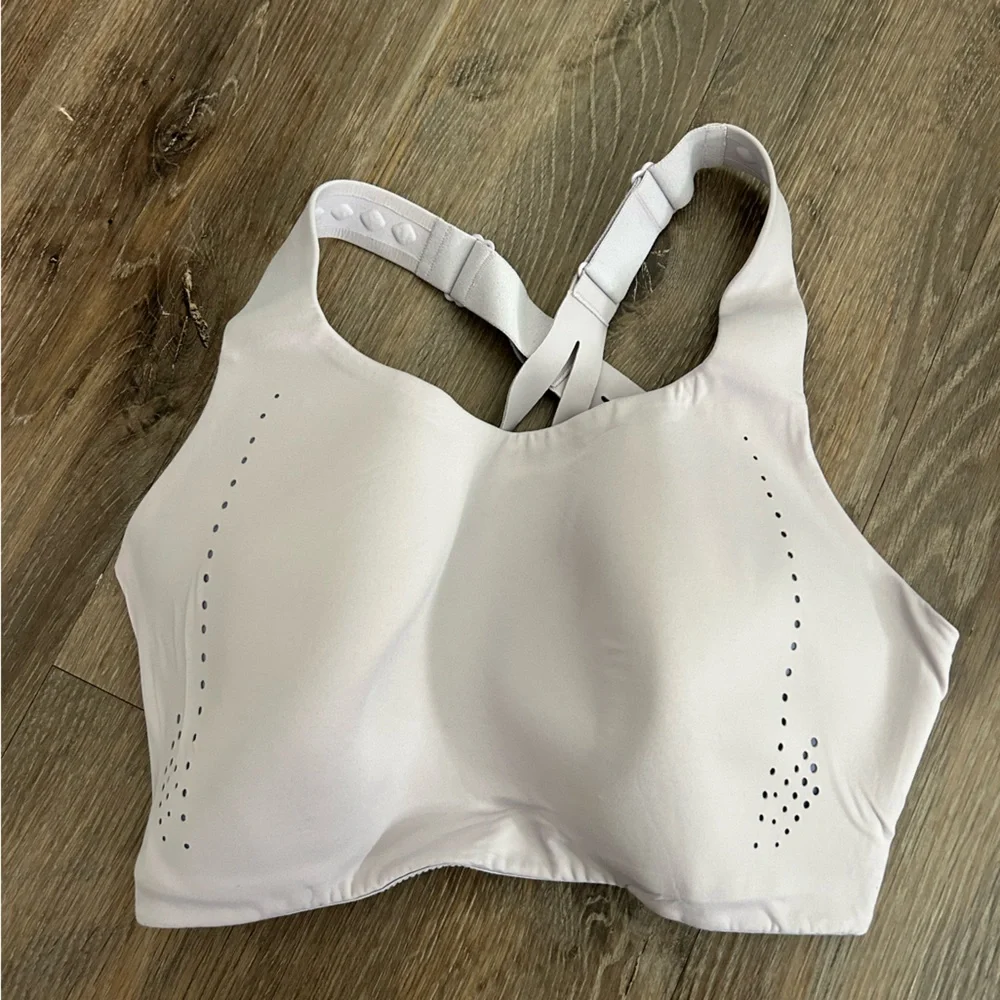 Lululemon air support sports bra - Picture 1 of 3